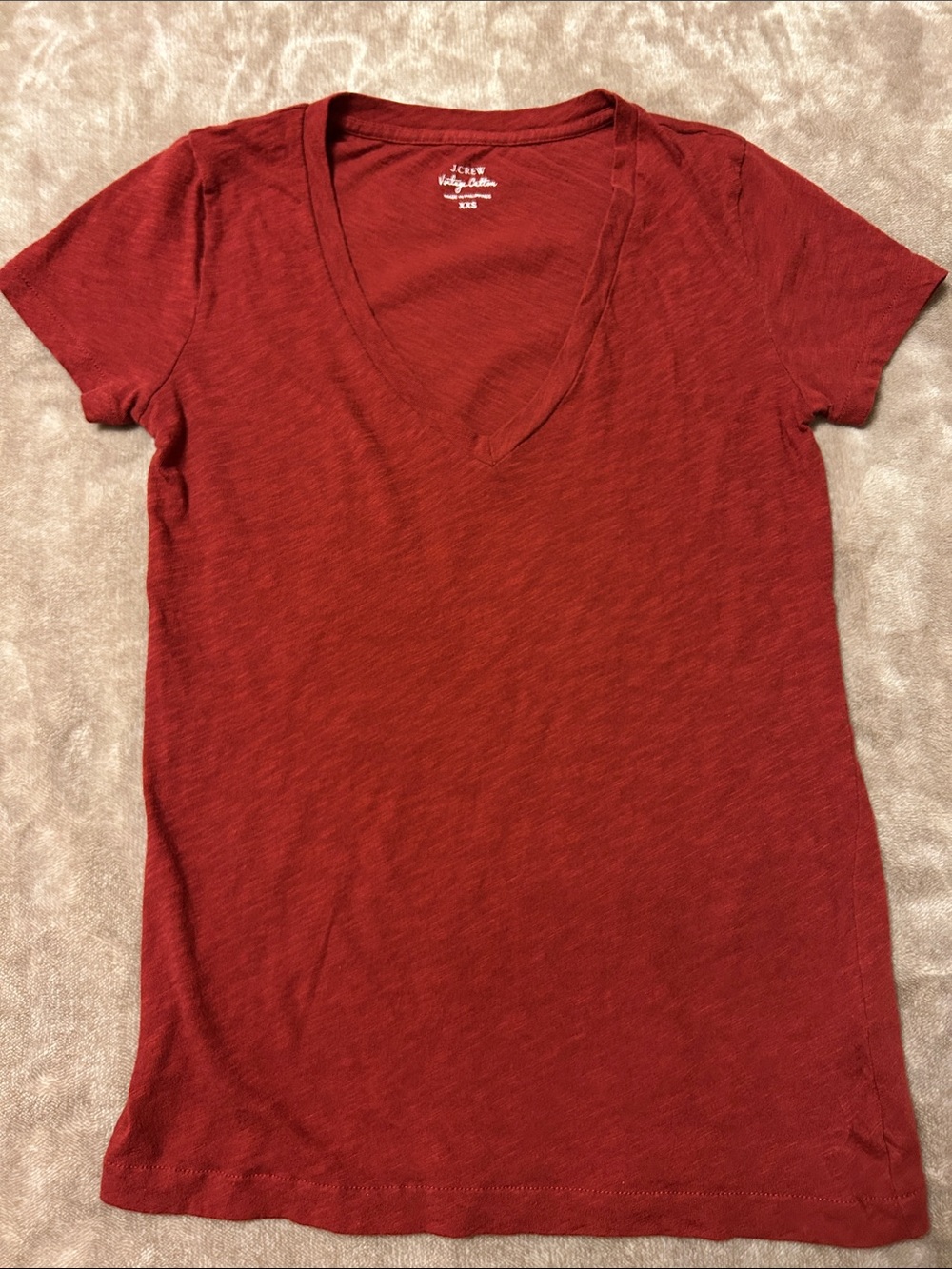 J. Crew Vintage Cotton, Short Sleeve V-Neck Tee in Brick Red Size XXS